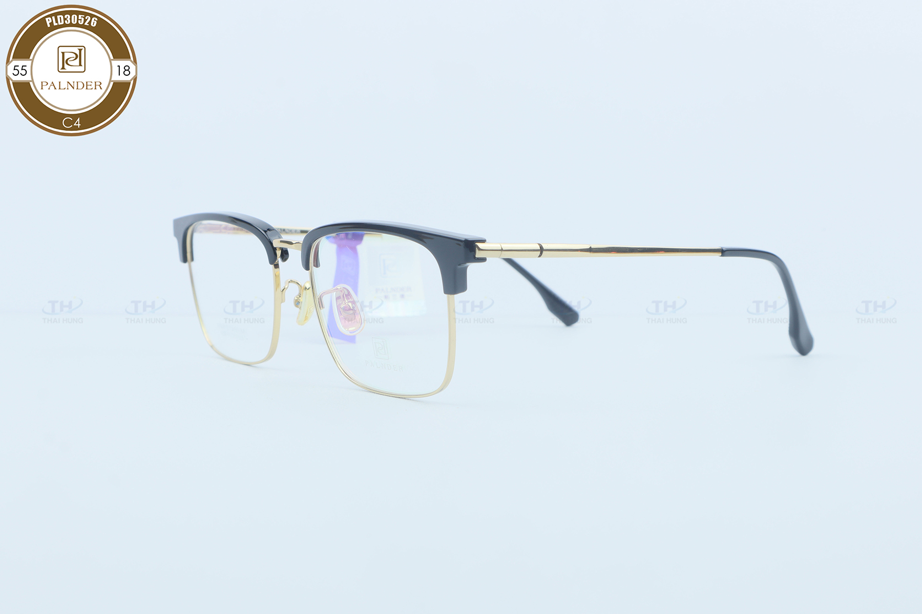 PLD30526-a4